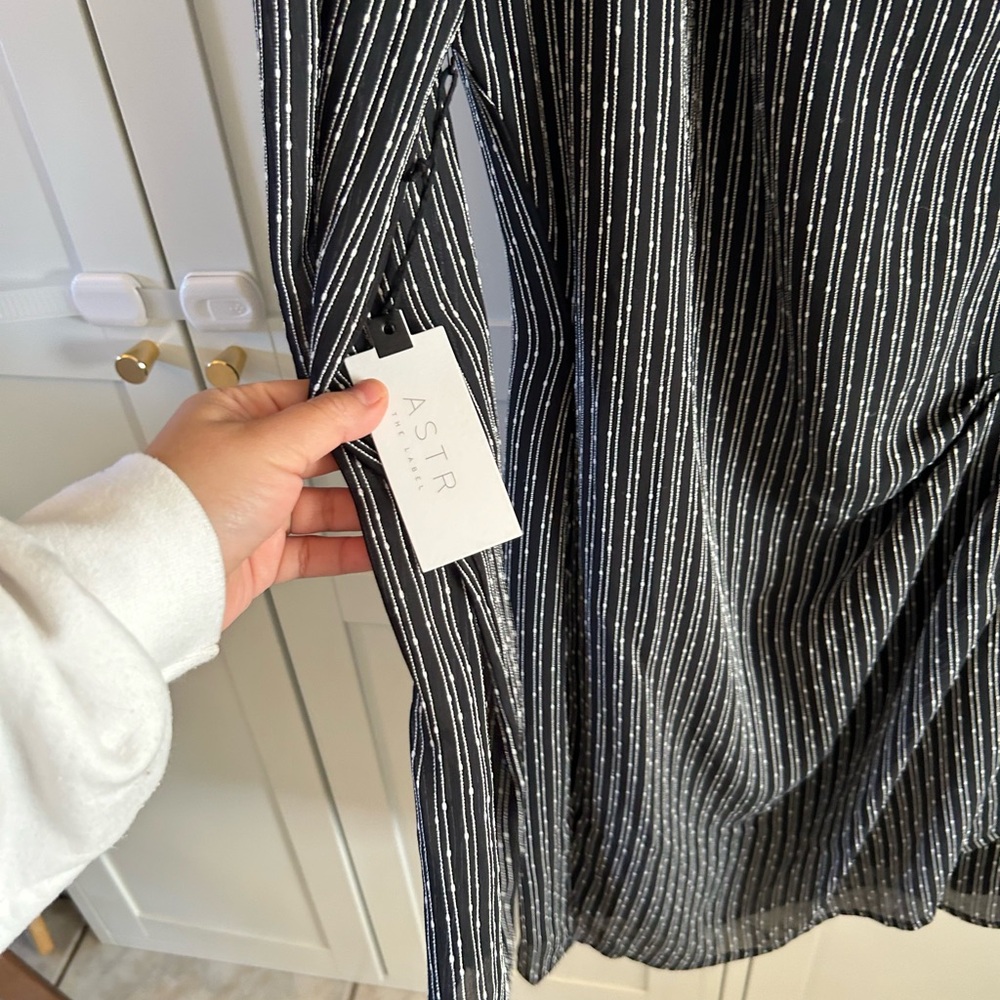NWT ASTR the Label stripe mini cocktail dress - Picture 7 of 7